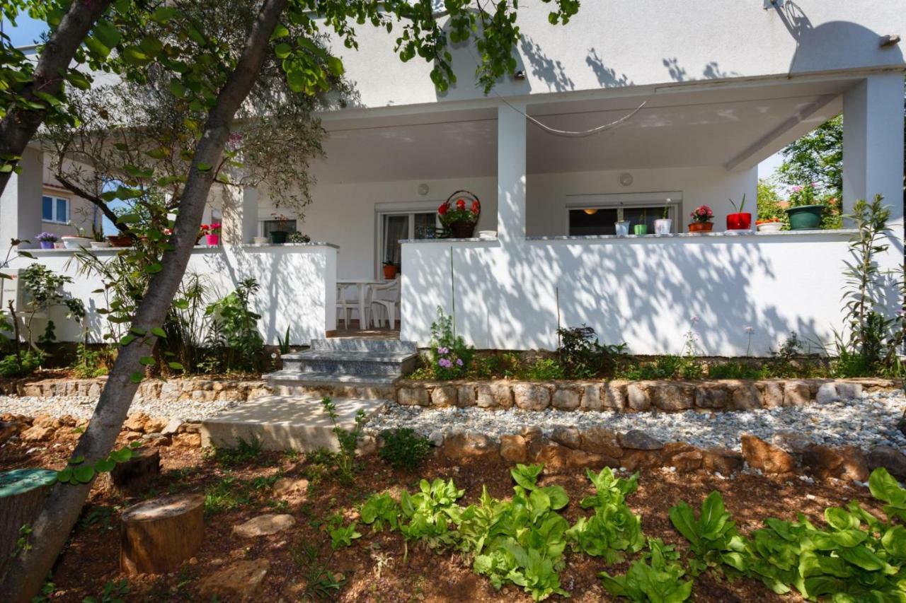 Sonja Apartment Veglia Exterior foto